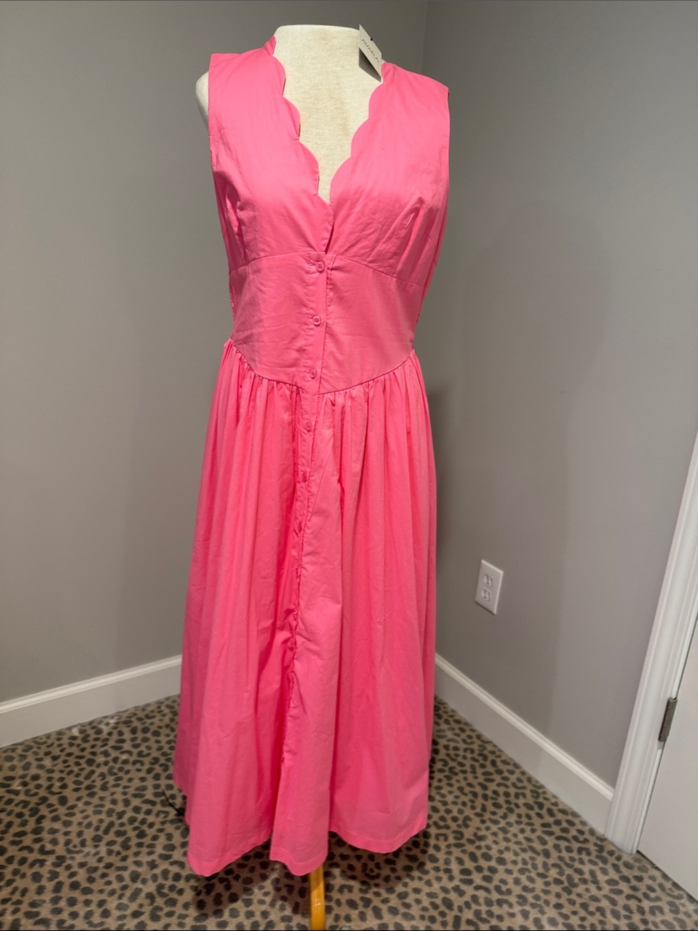 TCEC Bright Pink Scalloped V-Neck Maxi Dress